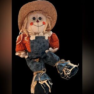 🔥Fall Decor-21 inch sitting scarecrow, button eyes, smile, straw hat, coveralls